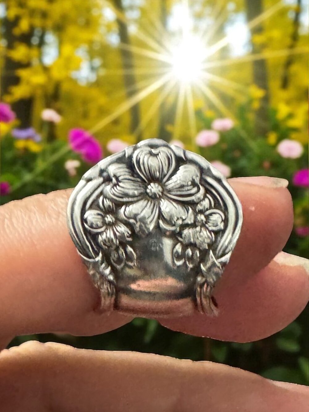 WM Rogers & Son Floral Silver-Plated Spoon Ring | Size 6.5